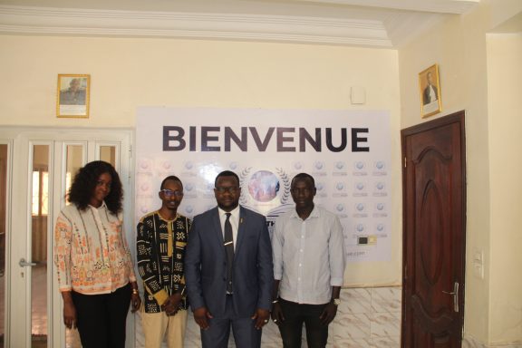 L'équipe Institut Thales AFRIQUE et DR SANE L'équipe Institut Thales AFRIQUE et DR SANE